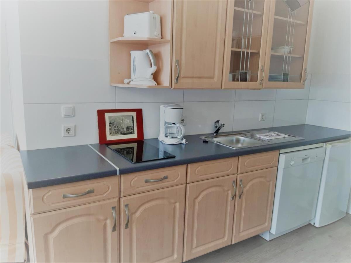 Mehrbett-Apartment 8 Citynah, Einfache Ausstattung Hamburg Kültér fotó